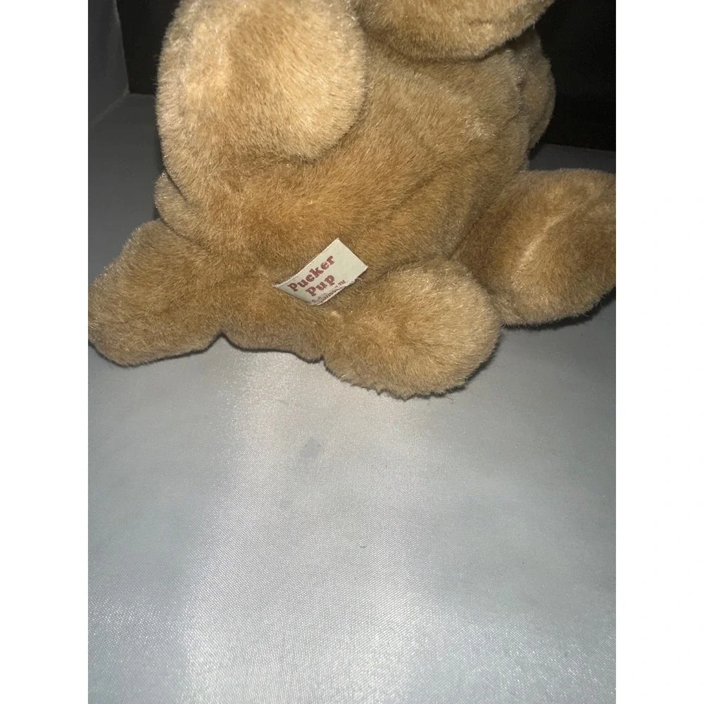 Vintage Pucker Pup Plush Dog Tan Stuffed Animal Wrinkled Snout 9 Inch